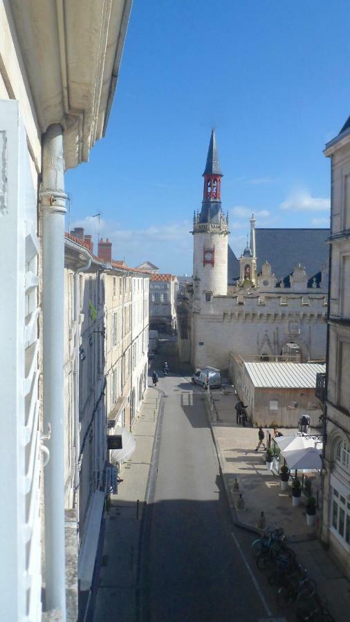 Hotel De Ville 3 Et Parking La Rochelle  Exteriér fotografie